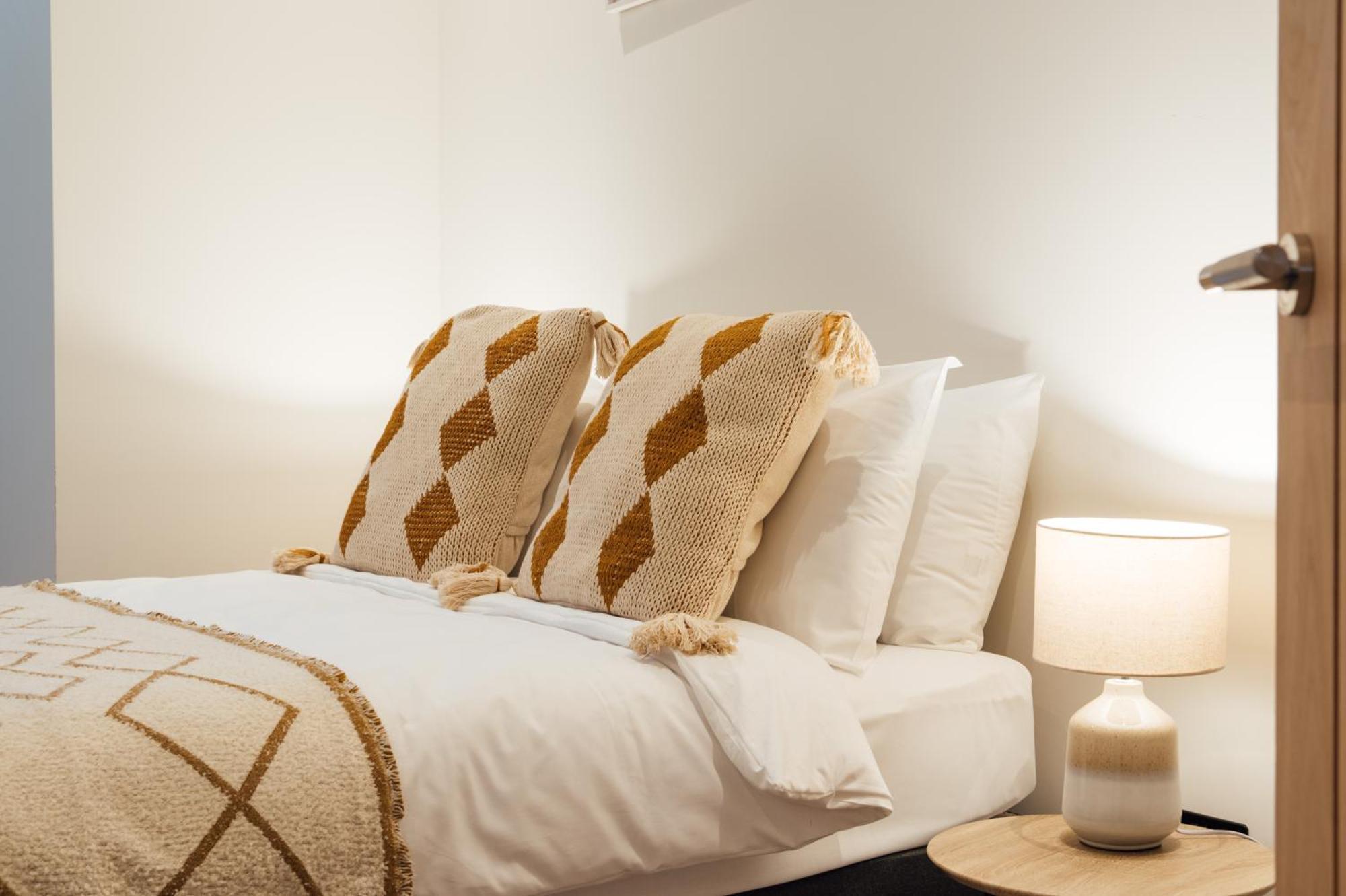 Luxurious & Modern London Apartment In Honor Oak Екстер'єр фото